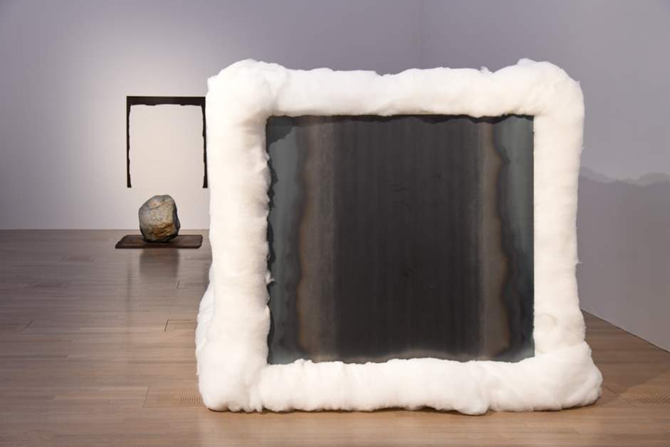 国立新美術館開館15周年記念 李禹煥』展を鑑賞 「もの派」代表作家の